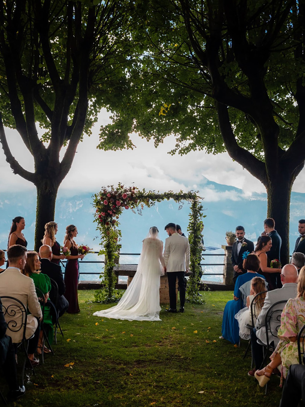 La Madonnina di Barni, una location da cartolina con un romantico panorama sul Lago di Como